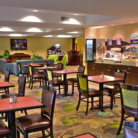 Holiday Inn Express Jacksonville East By Ihg Экстерьер фото